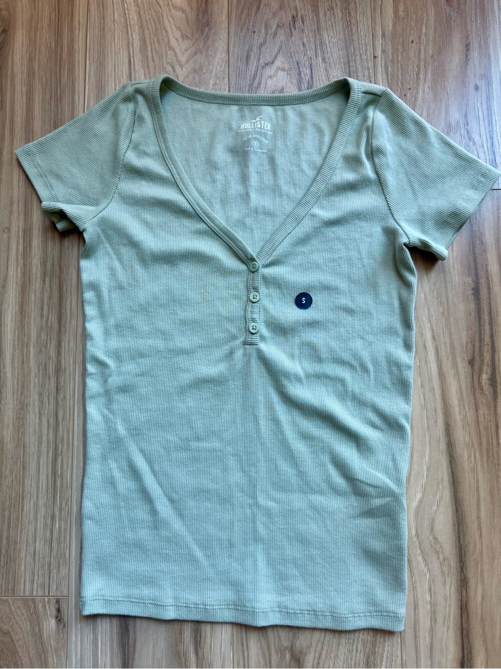 Hollister Sage Ribbed V-Neck Short Sleeve Henley